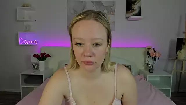 LinaRose_1 from StripChat is Freechat