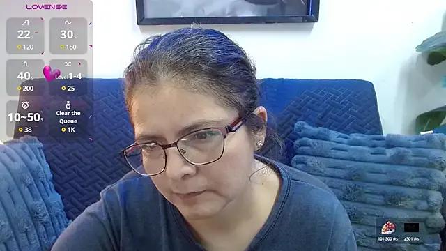 Linda_banks_ from StripChat is Freechat