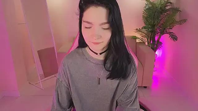 Check-out your craziest wishes with our pick of gaming cams models, featuring big knockers, round tails and tight twats.