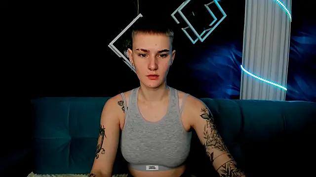 Check-out your craziest wishes with our pick of gaming cams models, featuring big knockers, round tails and tight twats.