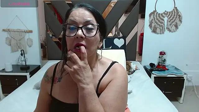 Lindaesmeralda webcams show profile image 