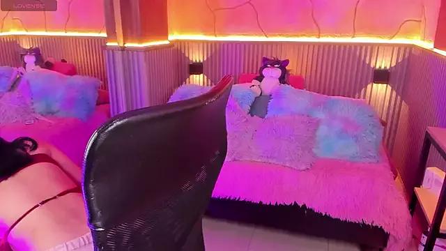 Check-out your craziest wishes with our pick of gaming cams models, featuring big knockers, round tails and tight twats.