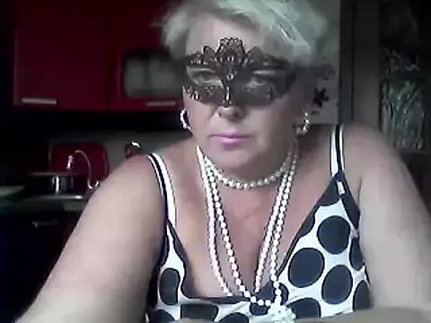 Lisa_Suzie from StripChat is Freechat