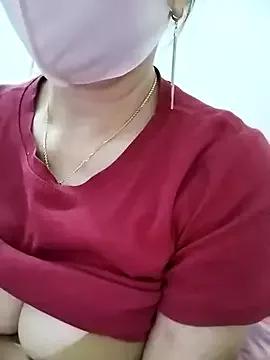 LisaaSEXXY from StripChat is Freechat