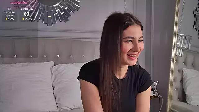 LisaDeviss from StripChat is Freechat