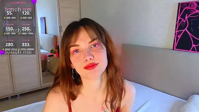 Check-out your craziest wishes with our pick of gaming cams models, featuring big knockers, round tails and tight twats.