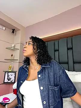 LisaMendez from StripChat is Freechat