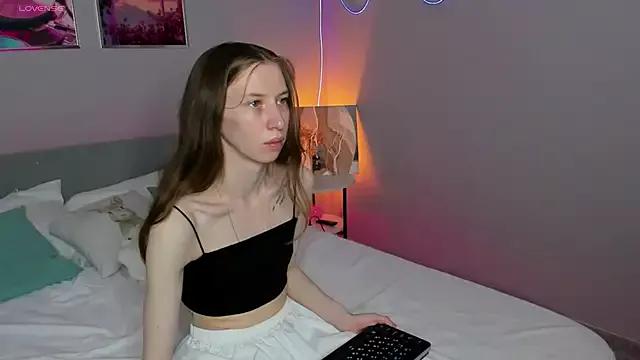 Check-out your craziest wishes with our pick of gaming cams models, featuring big knockers, round tails and tight twats.