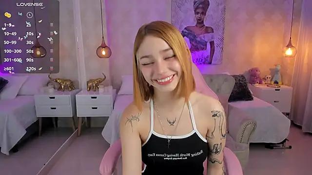 Check-out your craziest wishes with our pick of gaming cams models, featuring big knockers, round tails and tight twats.