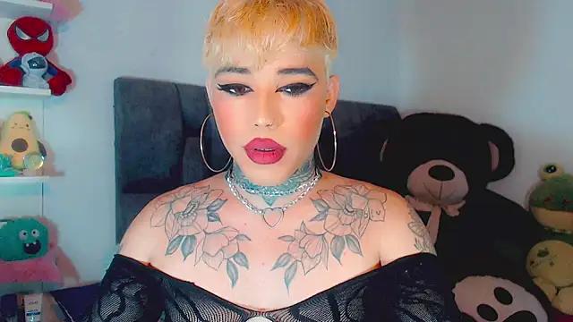 Check-out your craziest wishes with our pick of gaming cams models, featuring big knockers, round tails and tight twats.