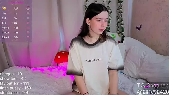 Check-out your craziest wishes with our pick of gaming cams models, featuring big knockers, round tails and tight twats.