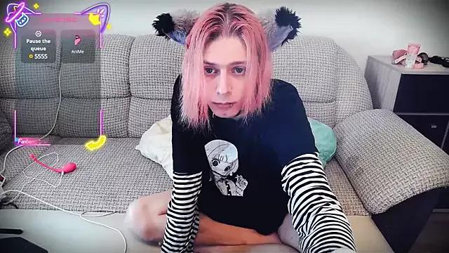 Check-out your craziest wishes with our pick of gaming cams models, featuring big knockers, round tails and tight twats.
