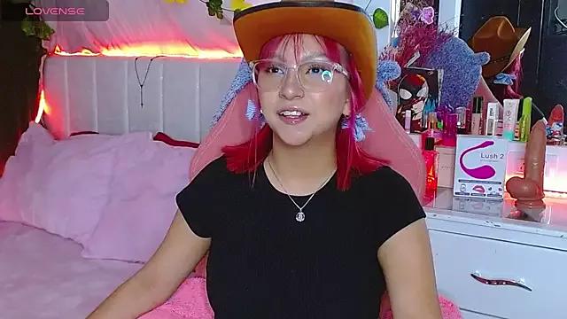 Check-out your craziest wishes with our pick of gaming cams models, featuring big knockers, round tails and tight twats.