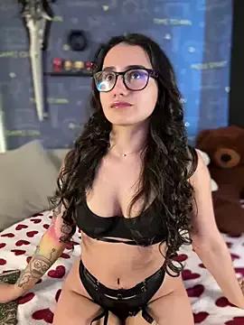 Check-out your craziest wishes with our pick of gaming cams models, featuring big knockers, round tails and tight twats.