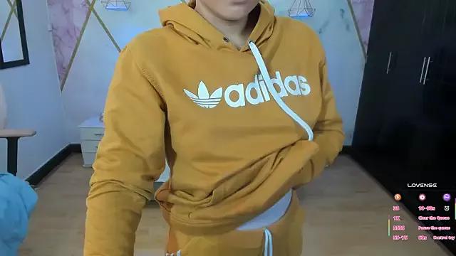 lizortiz from StripChat is Freechat