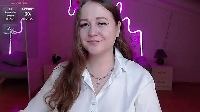 Check-out your craziest wishes with our pick of gaming cams models, featuring big knockers, round tails and tight twats.