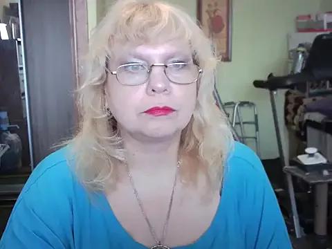 LOLA8888 from StripChat is Freechat