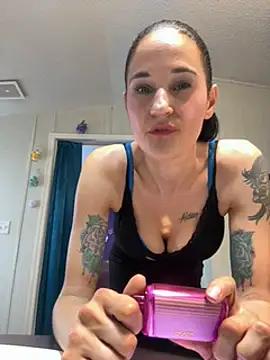 Check-out your craziest wishes with our pick of gaming cams models, featuring big knockers, round tails and tight twats.