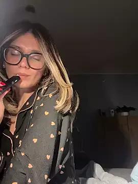 LolaVelvet from StripChat is Freechat