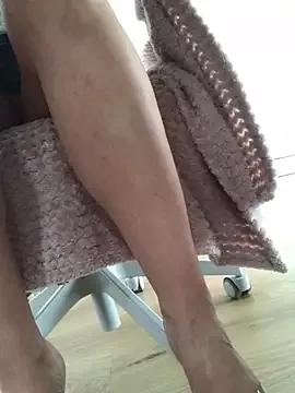 lonelyalexa from StripChat is Freechat