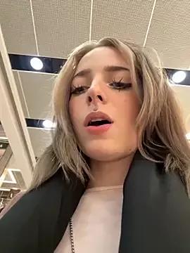 Check-out your craziest wishes with our pick of gaming cams models, featuring big knockers, round tails and tight twats.