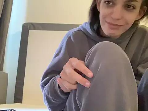 lorenzjenna from StripChat is Freechat