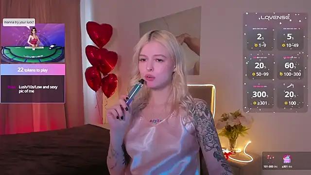 Check-out your craziest wishes with our pick of gaming cams models, featuring big knockers, round tails and tight twats.