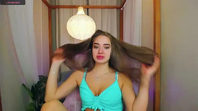 Check-out your craziest wishes with our pick of gaming cams models, featuring big knockers, round tails and tight twats.