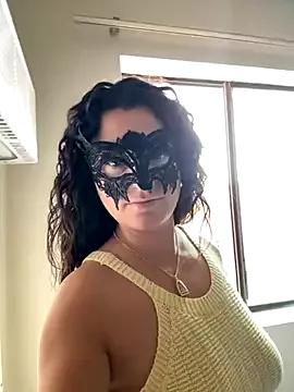 Check-out your craziest wishes with our pick of gaming cams models, featuring big knockers, round tails and tight twats.