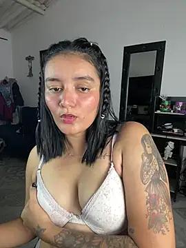 Check-out your craziest wishes with our pick of gaming cams models, featuring big knockers, round tails and tight twats.