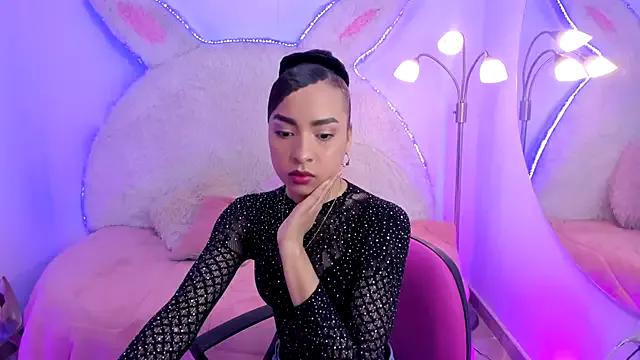 Lucia_jane from StripChat is Freechat