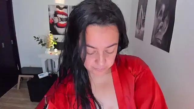 lucia_vonne_ from StripChat is Freechat