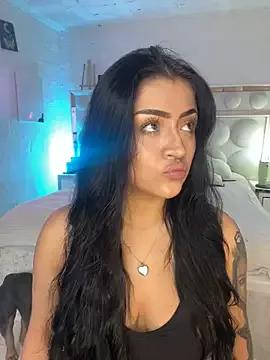 lucianaroy from StripChat is Freechat