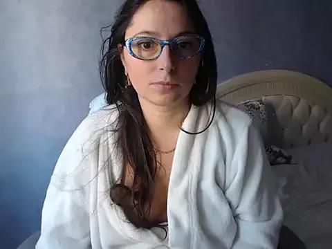 LuckyLisa23 from StripChat is Freechat