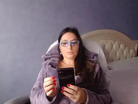 LuckyLisa23 from StripChat is Freechat