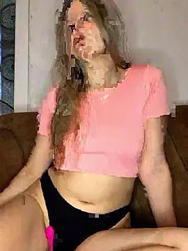 Check-out your craziest wishes with our pick of gaming cams models, featuring big knockers, round tails and tight twats.