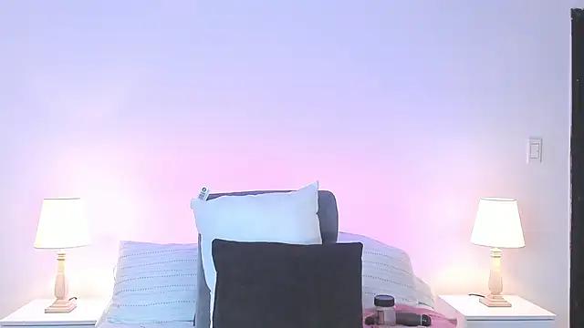 Lucy_Milf_68 from StripChat is Freechat