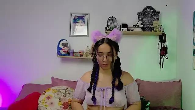 LucyDerby from StripChat is Freechat