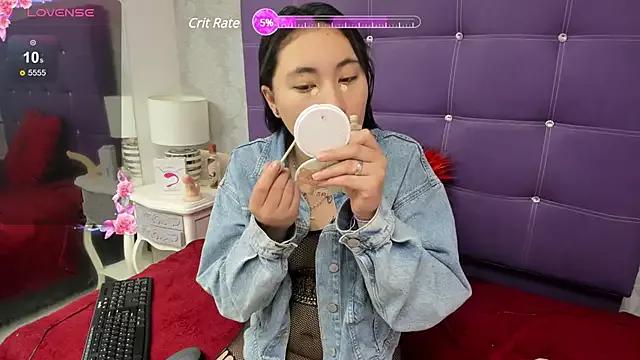 LucySempai from StripChat is Freechat
