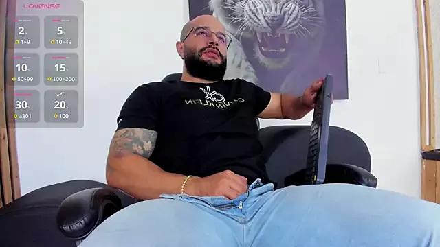 Luke__09 from StripChat is Freechat