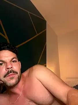 Lulu_moustache from StripChat is Freechat