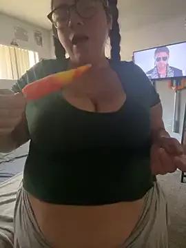 Check-out your craziest wishes with our pick of gaming cams models, featuring big knockers, round tails and tight twats.