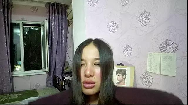 LumiHeart from StripChat is Freechat