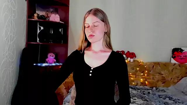 Luna_Evan_ from StripChat is Freechat