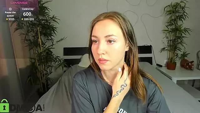 Luna_G0ld from StripChat is Freechat
