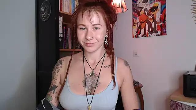 Check-out your craziest wishes with our pick of gaming cams models, featuring big knockers, round tails and tight twats.
