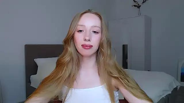 Luna_insniity from StripChat is Freechat