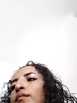 luna_love_xoxo from StripChat is Freechat