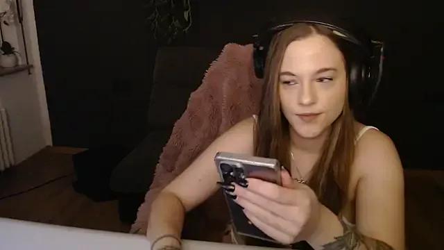 Check-out your craziest wishes with our pick of gaming cams models, featuring big knockers, round tails and tight twats.