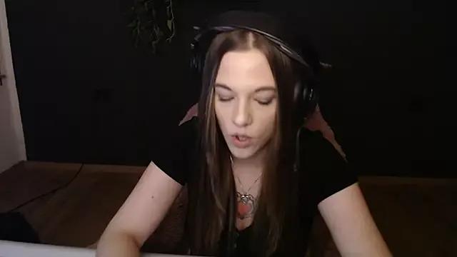 Check-out your craziest wishes with our pick of gaming cams models, featuring big knockers, round tails and tight twats.